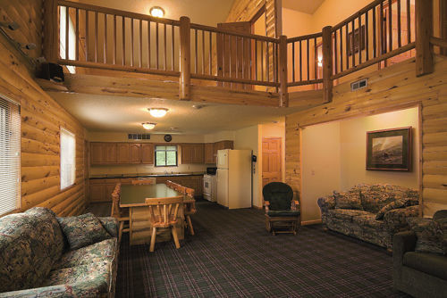 Mcquoid'S Inn And Event Center Isle Kültér fotó